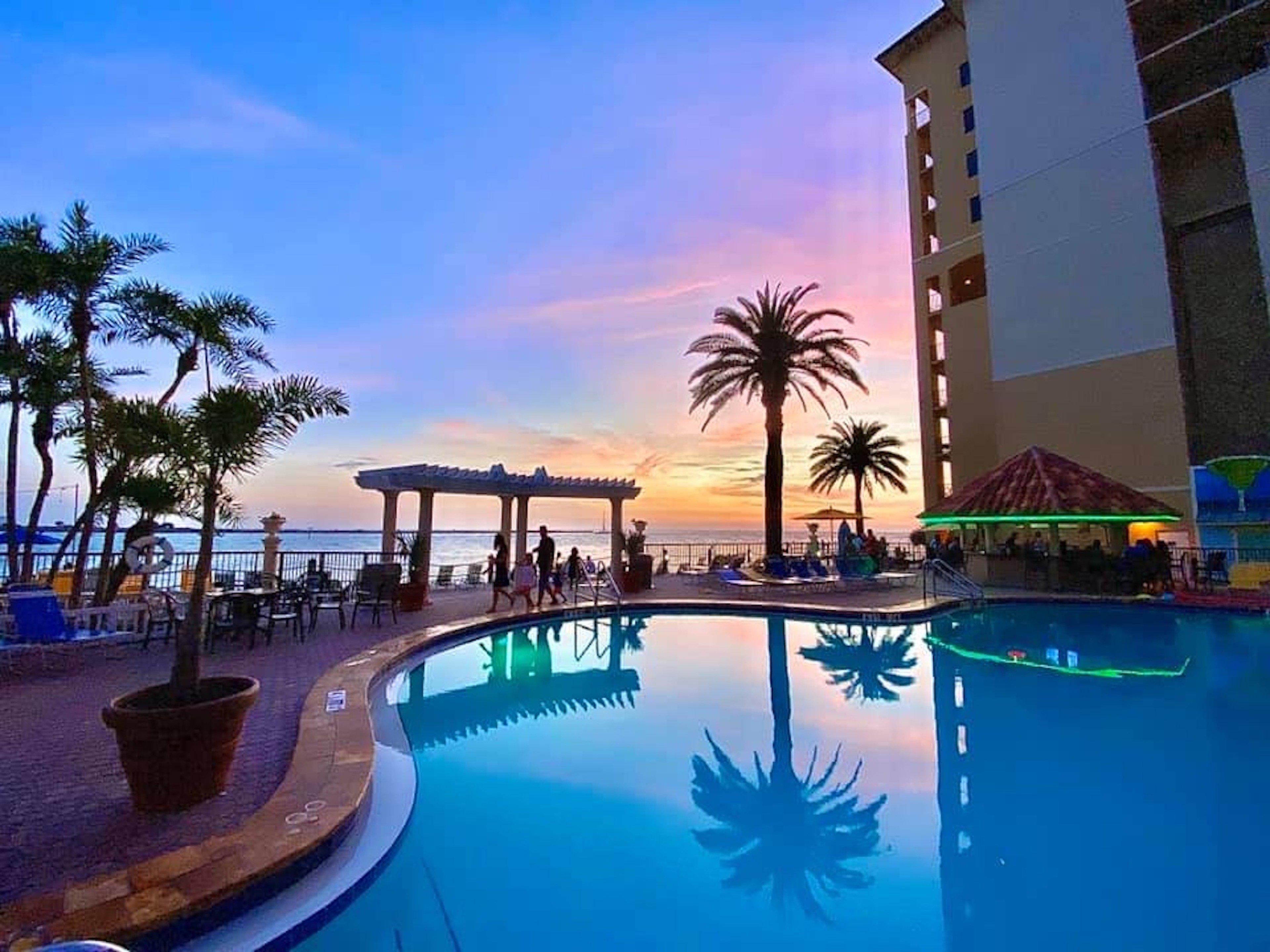Holiday Inn & Suites Clearwater Beach By Ihg Exterior photo