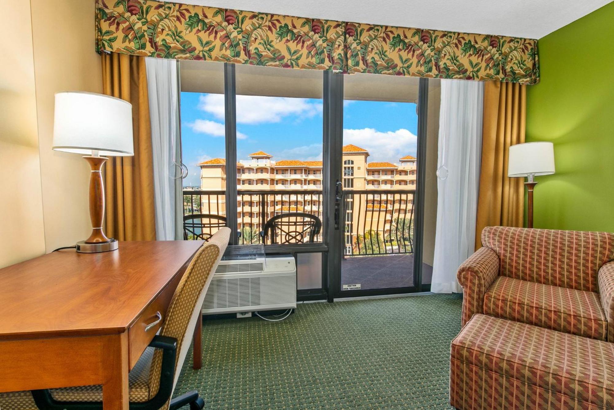 Holiday Inn & Suites Clearwater Beach By Ihg Exterior photo