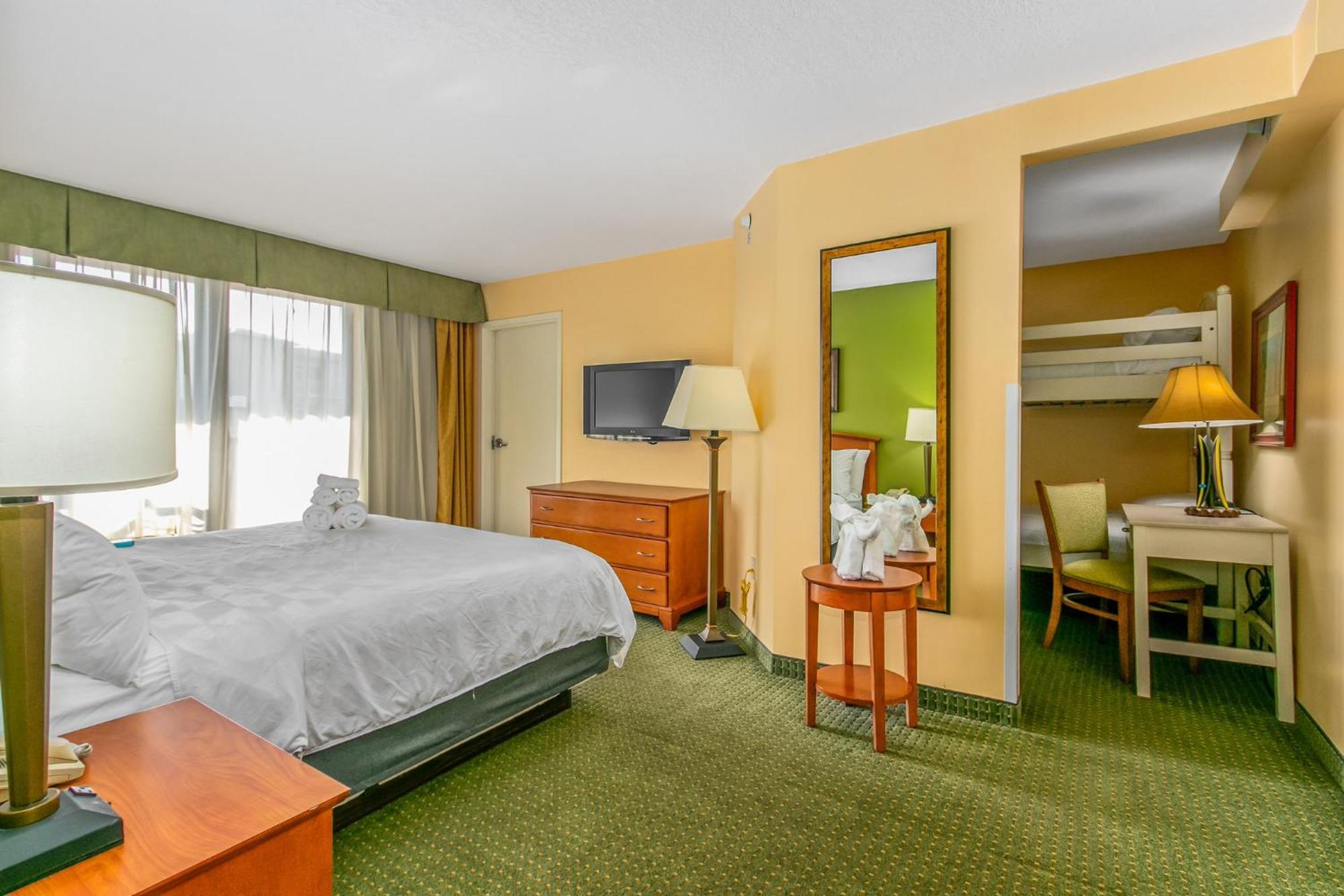 Holiday Inn & Suites Clearwater Beach By Ihg Exterior photo